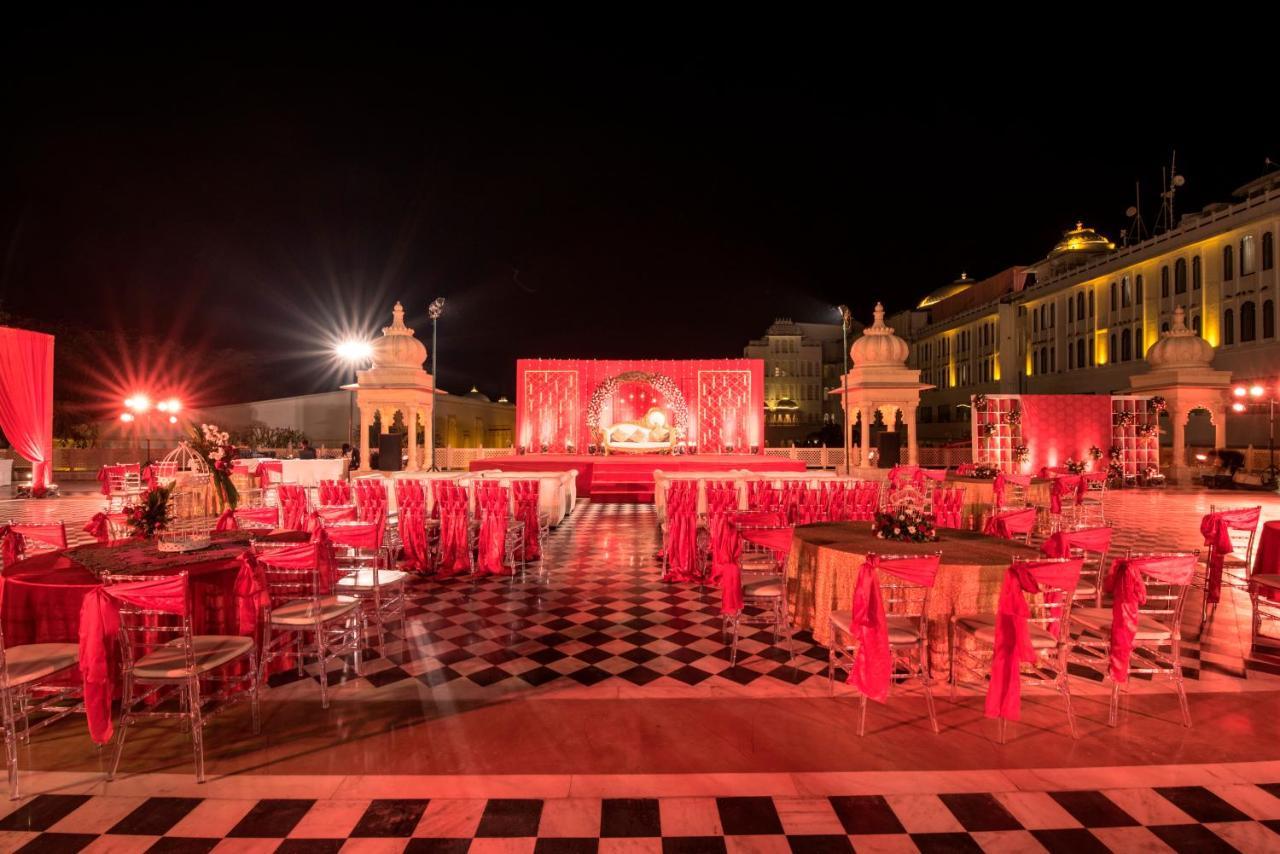 Radisson Blu Udaipur Palace Resort & Spa Exteriér fotografie